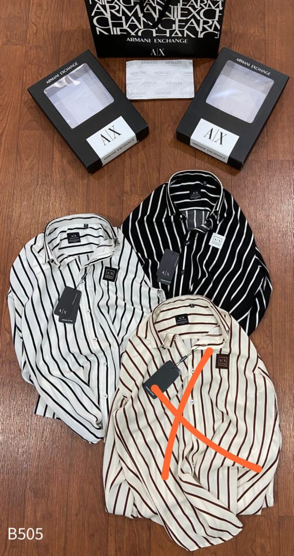 First Copy ARMANI EXCHANGE ORIGINAL Collection Shirts Combines Style And Comfort, Making It Perfect For Leisurely, Relaxing Days. Made From Very Premium Cotton LYCRA , It Features Long Sleeves, Brand Logo And A Classic Collar. view 3