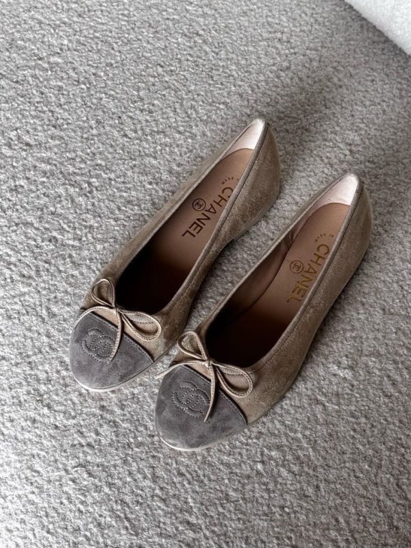 First Copy Chanel Cap-Toe Suede Ballet Flats 12A Master Ladies Footwear