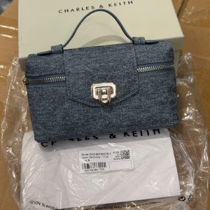 first-copy-charles-keith-vanity-1 First Copy CHARLES & KEITH VANITY view 1