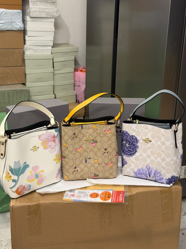 First Copy Coach Bucket BAG view 4