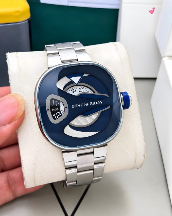 First Copy Experience Bold Innovation With This Sevenfriday Timepiece, Featuring A Striking Black Dial And Signature Industrial-inspired Design. Crafted With A Premium Metal Strap view 4