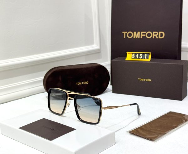 First Copy Fendi FF Leather Finish Buckle BELT view 3