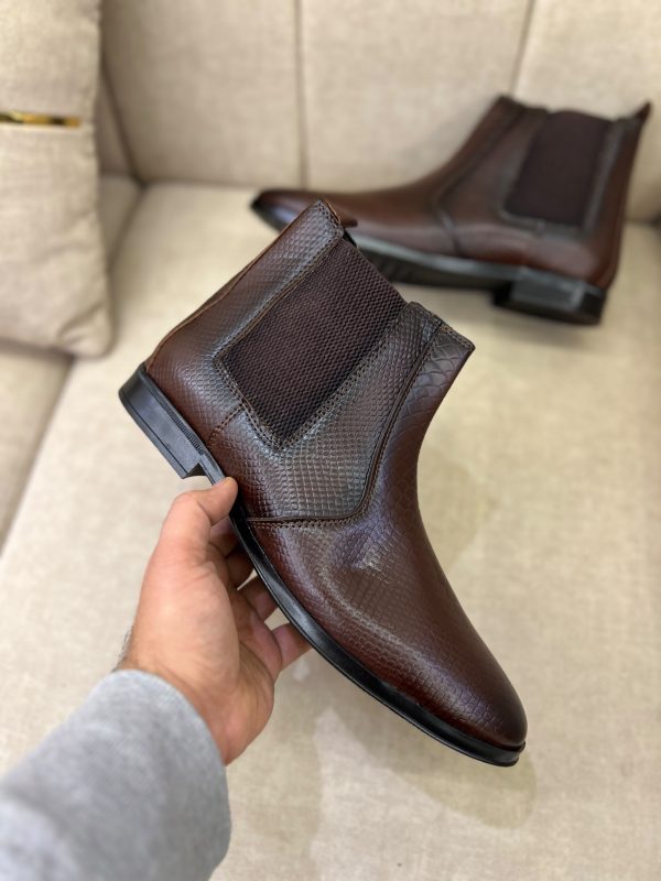 first-copy-h-m-cuban-heel-chelsea-boots-in-it-4 First Copy H&M Cuban Heel Chelsea Boots In Italian Shape view 4