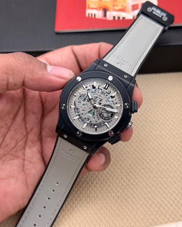 First Copy Hublot Mens Watch In Offer view 3