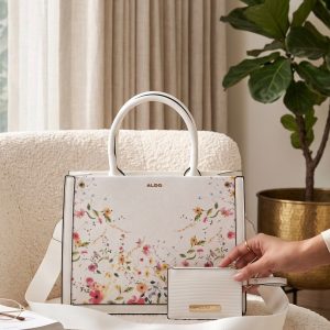 First Copy Louis Vuitton Handbags view 1