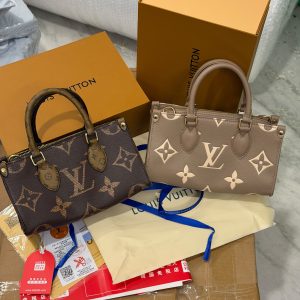 First Copy Louis Vuitton Speedy 20 Luxury Handbag view 1