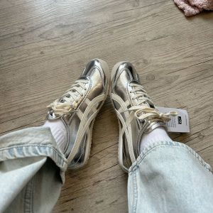 First Copy Onitsuka Tiger Mexico 66 Silver Girls view 1