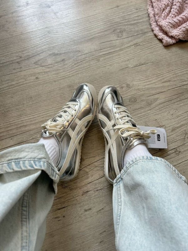 First Copy Onitsuka Tiger Mexico 66 Silver Girls view 1