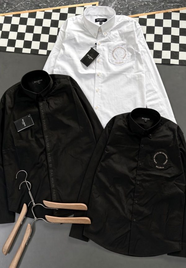 First Copy ORIGINAL Collection Shirts Combines Style And Comfort, Making It Perfect For Leisurely, Relaxing Days. Made From Very Premium Cotton, It Features Long Sleeves, Brand Logo And A Classic Collar. view 2
