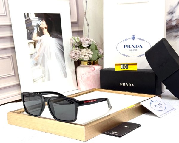 First Copy Prada view 3