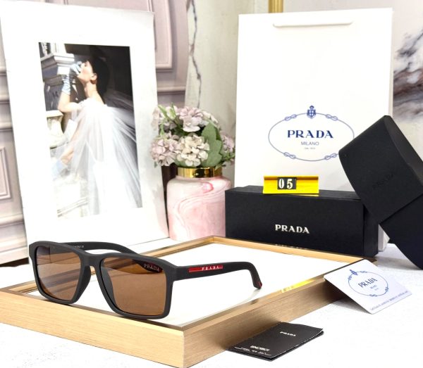 First Copy Prada view 4