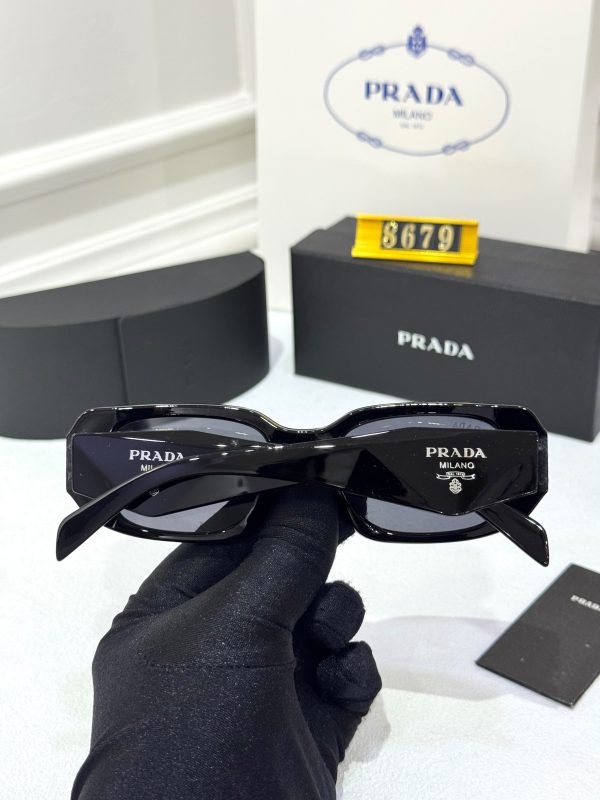 First Copy Prada view 4