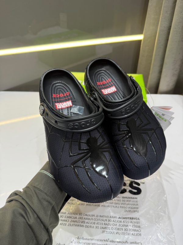 First Copy PRODUCT NAME : CROCS X MARVEL Black SPIDERMAN CLOG view 3