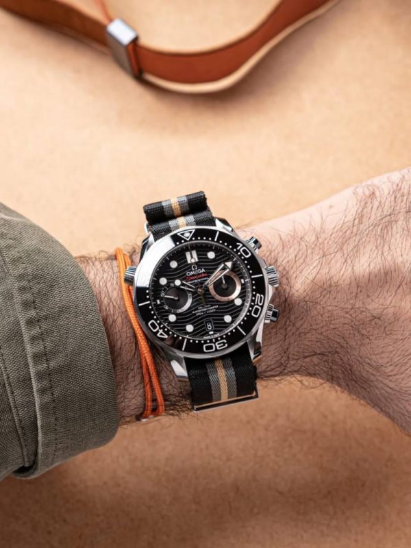 First Copy Product Name Omega Seamaster Diver 300M Chronograph 007 First Light view 2
